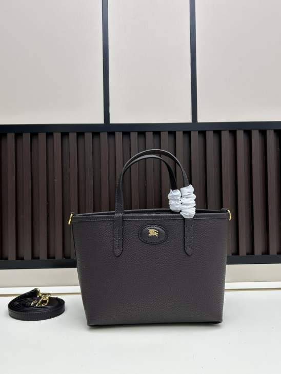 Picture of Burberry Handbags _SKUfw223688662fw